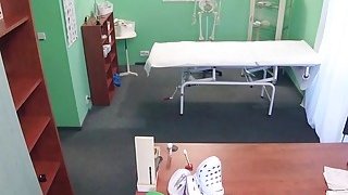 Mom And Doctor Check Up Beeg Streaming Porn Videos | Youjizz.sex