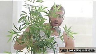 Busty blonde jenna starr gives her wet pussy a proper workout with xander s hard dick Thumbnail